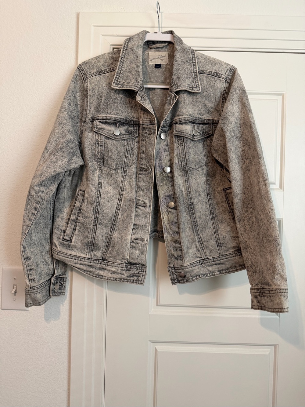 Universal Thread Acid-Wash Grey Denim Jacket